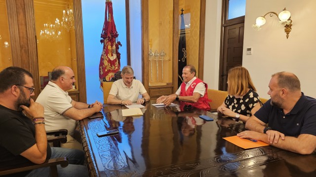 El Ayuntamiento de Orihuela y Cruz Roja firman un convenio de colaboración