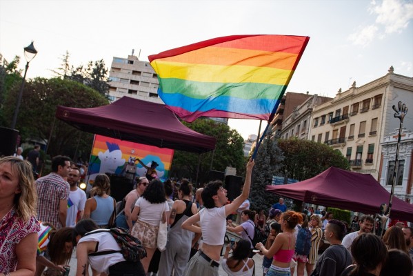 Compromís y PSPV impulsan una moción de apoyo al colectivo LGTBI que pide 