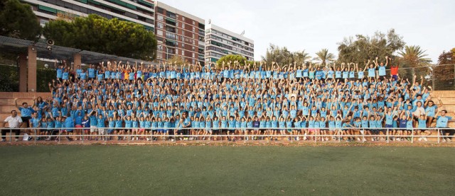 El Valencia Terra i Mar presenta su escuela de 800 niños