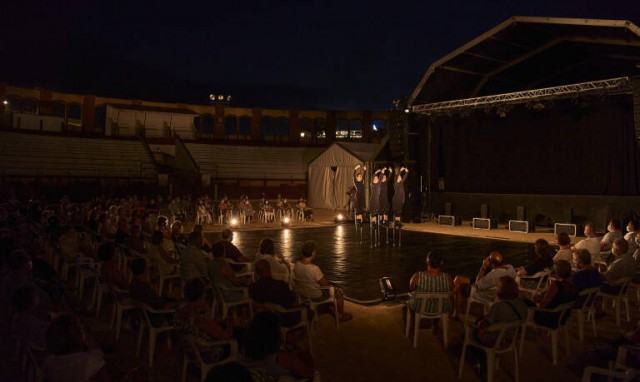 Profesionales del teatro critican la convocatoria de Diputació a Escena y piden buscar soluciones

