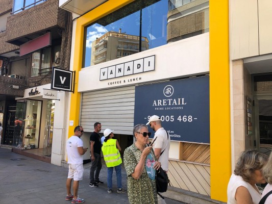 La moda de 'Brownie' toma el relevo de 'Vanadi Coffee' en Maisonnave para aterrizar en Alicante