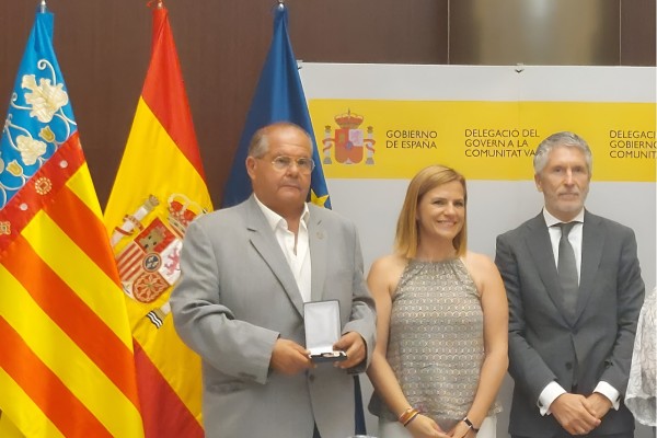 El presidente de Patim recibe la Medalla al Mérito de la Protección Civil por su trayectoria profesional