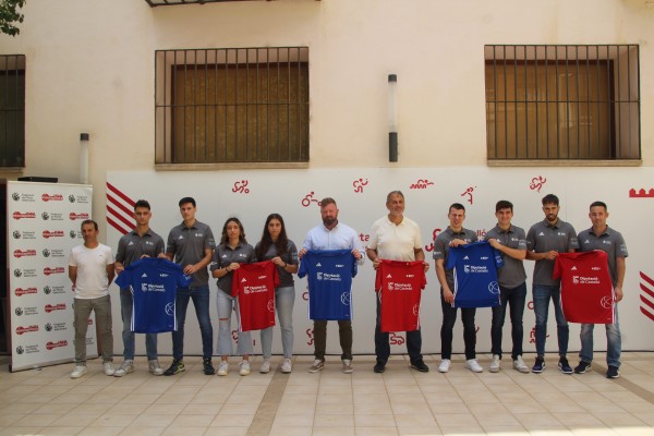 La Copa Diputació de Castelló d'escala i corda i de raspall suma la novetat de la modalitat femenina