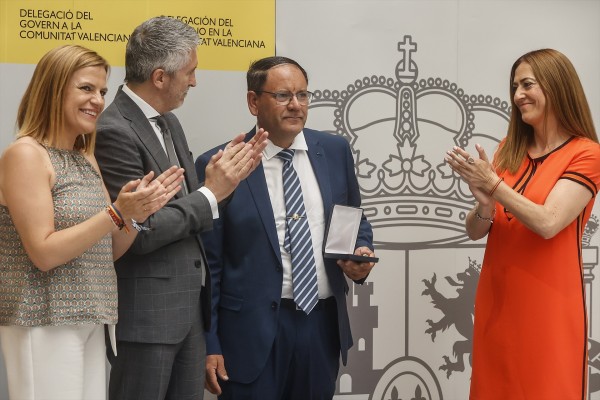 Efectivos del incendio de Campanar reciben las medallas al Mérito de la Protección Civil