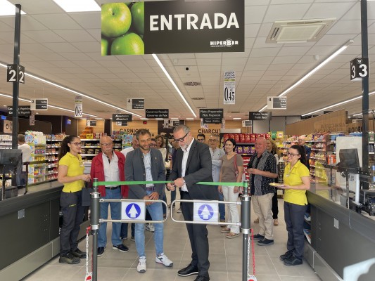 Hiperber refuerza su presencia en l'Alcoià con un nuevo supermercado en Banyeres de Mariola