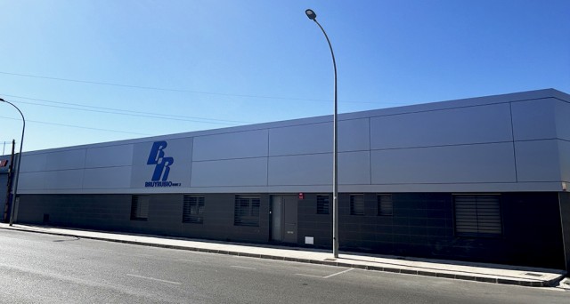 Bru y Rubio, de Ibi, de componentes para inyección, amplía su producción con 2.500 metros cuadrados
