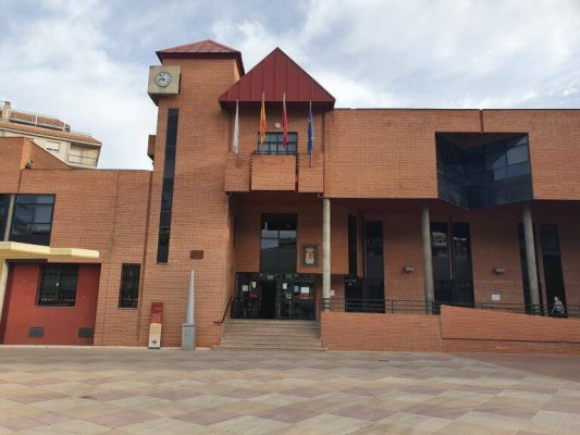 Molina busca una empresa para el apoyo educativo y cocina en las escuelas infantiles 