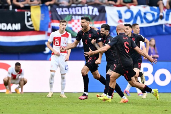  Croacia se complica la existencia con un empate ante Albania