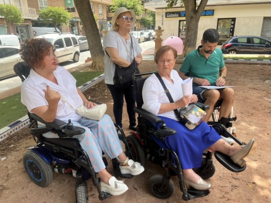 Orihuela Sin Barreras rechaza entrar en la mesa de accesibilidad por la 
