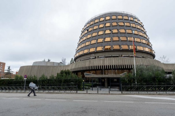 El Constitucional avala la reforma que permite a menores de 16 y 17 abortar sin permiso de padres
