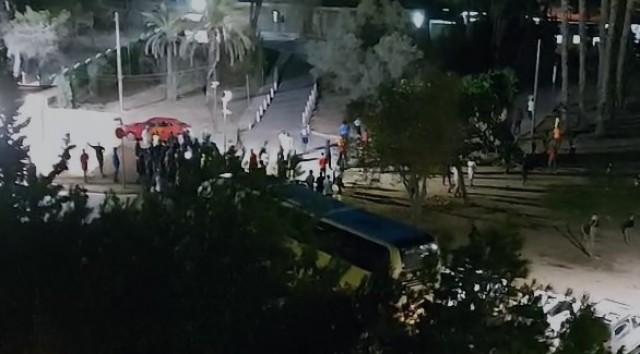 Los vecinos alertan de nuevos incidentes en el campamento del Hospital Naval  