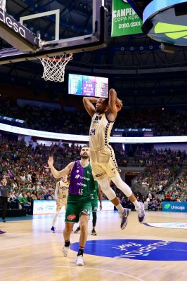 Un mate de Morin, del UCAM CB, se cuela entre las 15 mejores jugadas de los play off
