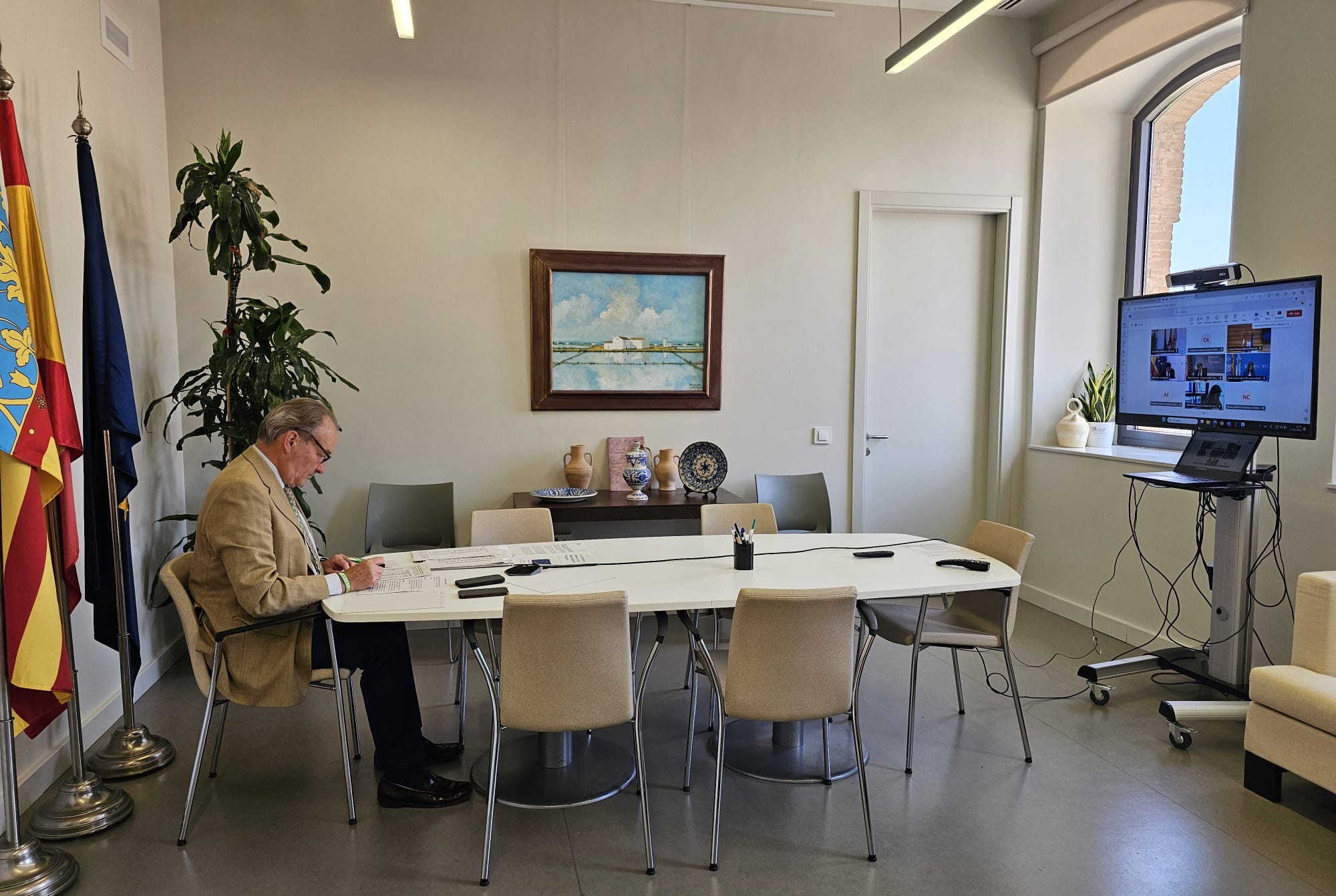 Aguirre urge reunirse con Planas para resolver la delimitación de pesca entre Tarragona  y Castellón