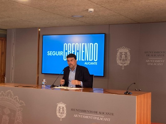 Barcala traza el rumbo de Alicante a 25 años con un PGOU para llegar a medio millón de habitantes