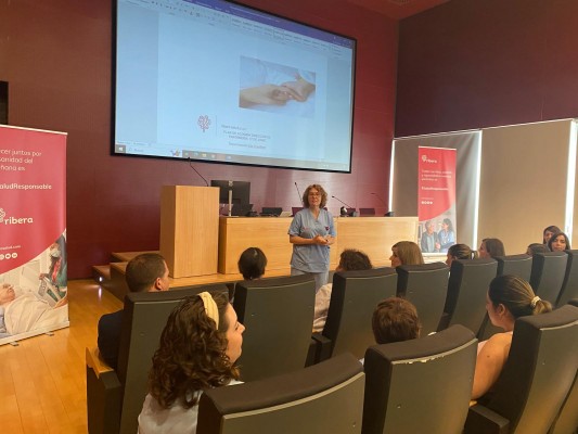 El Hospital del Vinalopó incorpora a 60 profesionales de enfermería de cara al verano