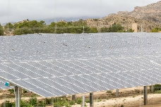 La polémica tramitación de 16 plantas fotovoltaicas de Renovalia en la Comunitat llega a Bruselas
