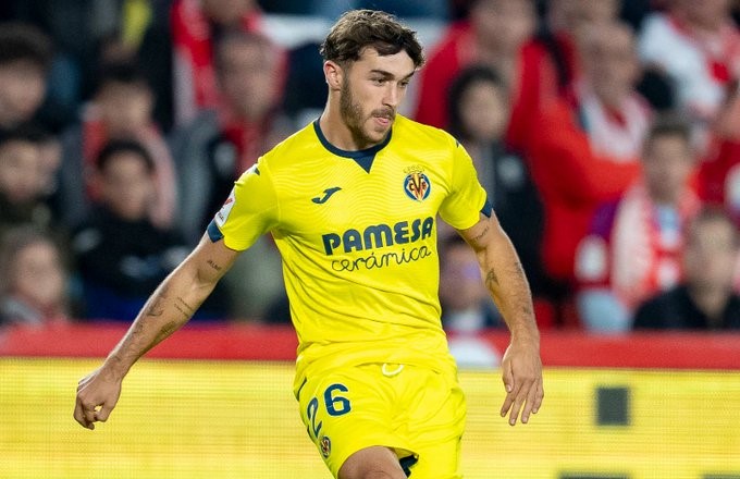 El Villarreal renueva a Adrià Altimira por dos temporadas
