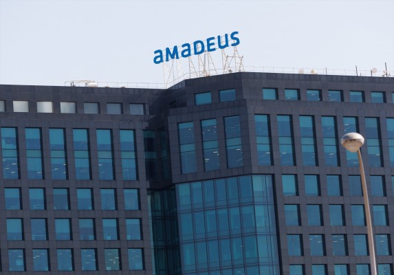 Amadeus prevé elevar sus ingresos entre un 9 % y un 12,5 % en el periodo 2023-2026
