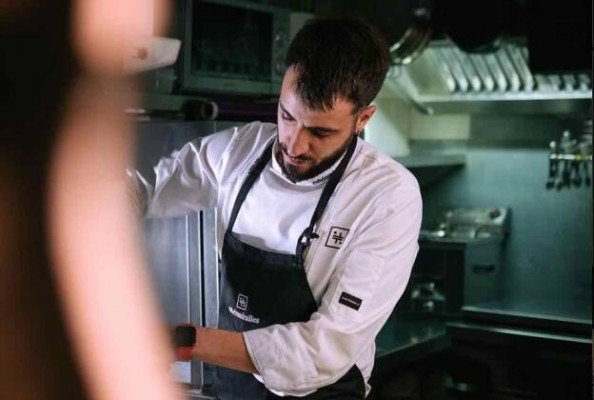 El chef Rubén Miralles pretende rehabilitar como restaurante el viejo almacén pesquero de Vinaròs