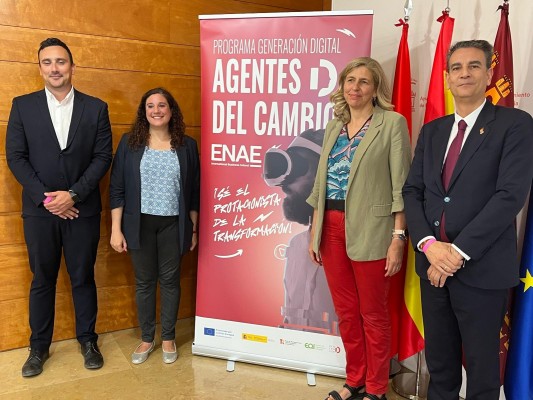La escuela ENAE sacará cursos gratis para jóvenes en paro que quieran formarse en digitalización
