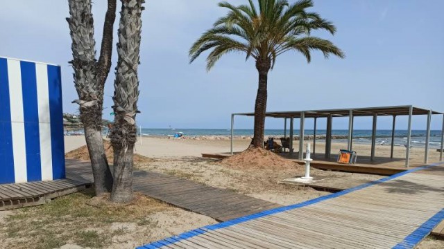 Muere ahogado un niño de ocho años en la playa Almadraba de Benicàssim