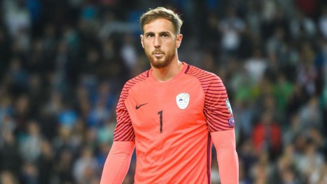 Oblak, frente a la historia