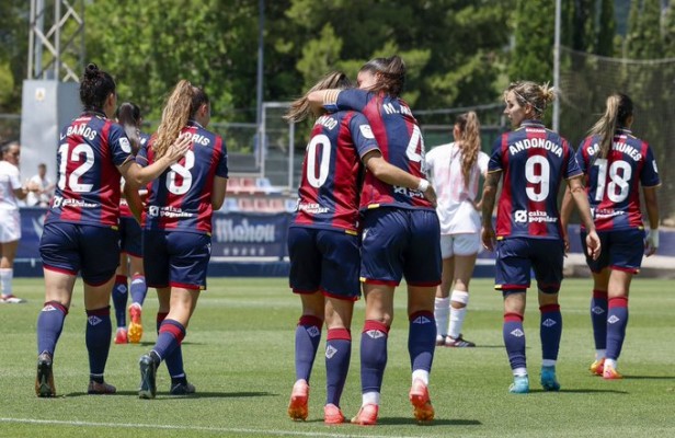 El Levante cumple, pero se queda sin 'Champions'