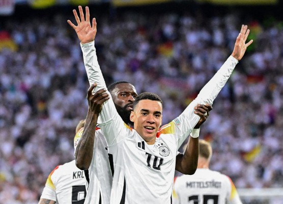 Alemania pasa el rodillo