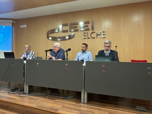 La Asamblea de la Comunidad de
Propietarios del Polígono de Carrús aborda la futura EGM