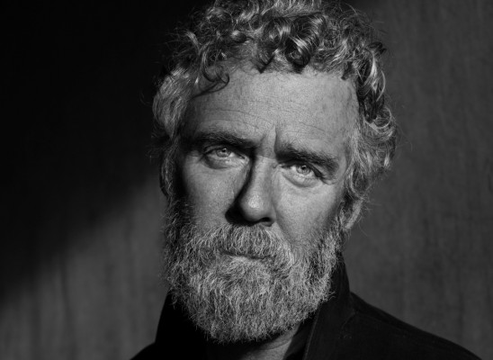 Glen Hansard saca su lado más rockero en el Auditori de Burjassot