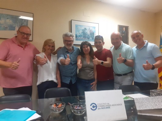 El Colectivo de Comerciantes por Alicante reelige presidente a Vicente Armengol por otros dos años