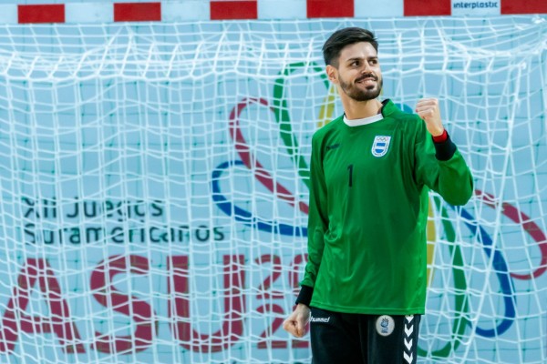 El Eón Alicante ficha al portero internacional argentino Agustín Forlino