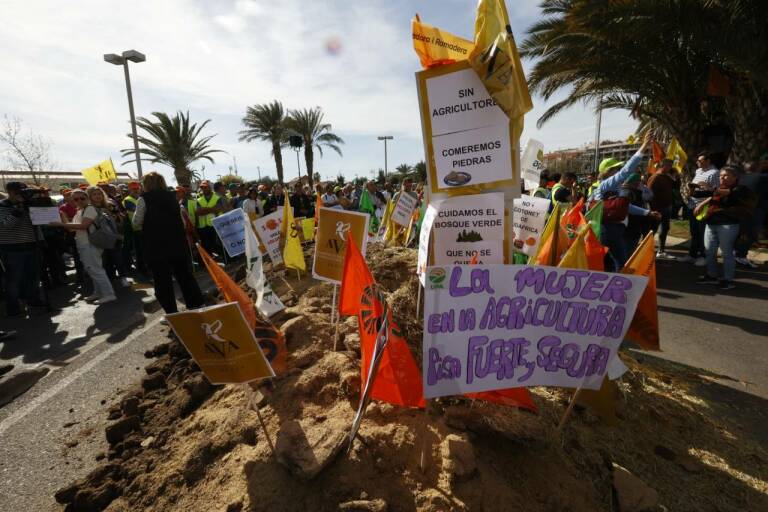 La Unió y AVA-Asaja retoman las protestas: señalan a la Conselleria de Agricultura por sus 