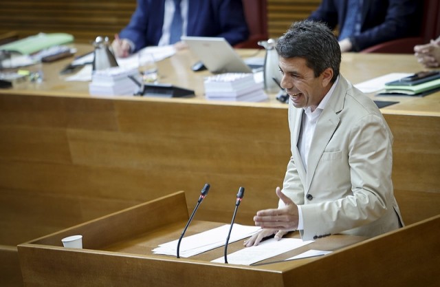 La Generalitat propondrá a los sindicatos que el curso 2024-25 tenga mil docentes más
