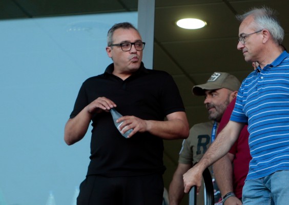La relación del Eldense con el Ayuntamiento se tensa y Pascual Pérez vuelve a sopesar su marcha 