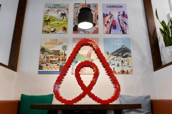 Airbnb se ofrece a trabajar en el registro único de pisos turísticos con el Gobierno y las CCAA