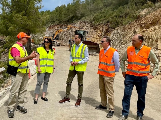 Los trabajos de mejora de la carretera CV-203 en los tramos de Ayódar e Higueras avanzan a buen ritmo