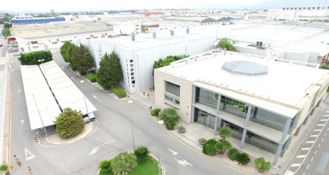 Plasbel invierte 5 millones en su planta de Alcantarilla para potenciar la fabricación de bolsas recicladas