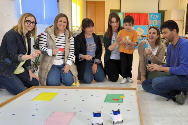 La Fundación Flors presenta RoboTEA: un projecte innovador per ajudar a persones amb autisme