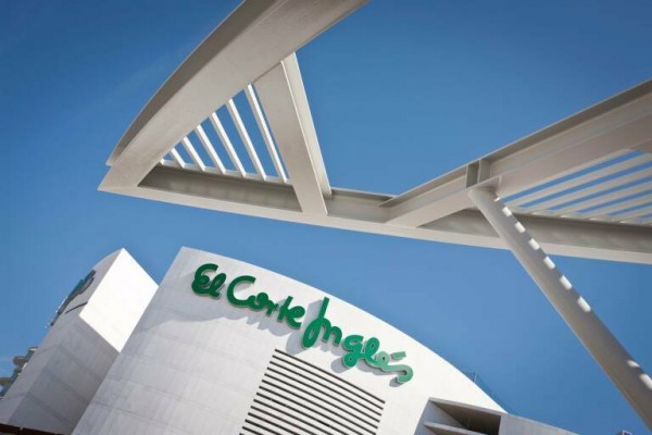 El Corte Inglés ingresó 16.333 millones en 2023, un 5,4% más, y redujo su beneficio un 44,8%