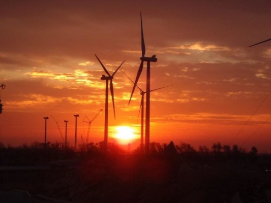 La UE se suma a la iniciativa de la Cumbre del Clima de París para acelerar la I+D en energía limpia