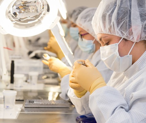 Edwards Lifesciences estudia la apertura en Moncada de una fábrica de válvulas médicas