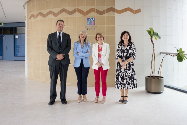 L'UJI i el Club de Encuentro Manuel Broseta 
s'alien per la difusió de la ciència, la cultura i la innovació