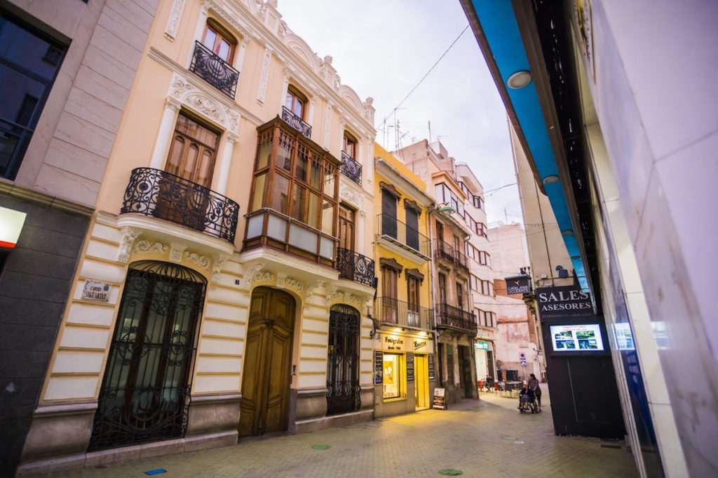Fachadas, iluminación o museos: Burriana inicia el Plan para recuperar su centro histórico