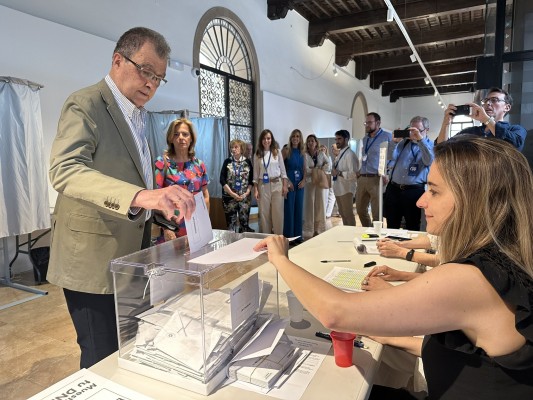 El PP afianza su hegemonía en el municipio de Murcia con más votos que PSOE y Vox juntos