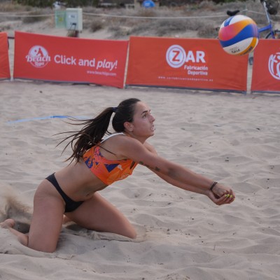 Florián-Baños y Tovar-León desafían al viento y ganan en Canet en el Beach Volley Tour Comunitat Valenciana