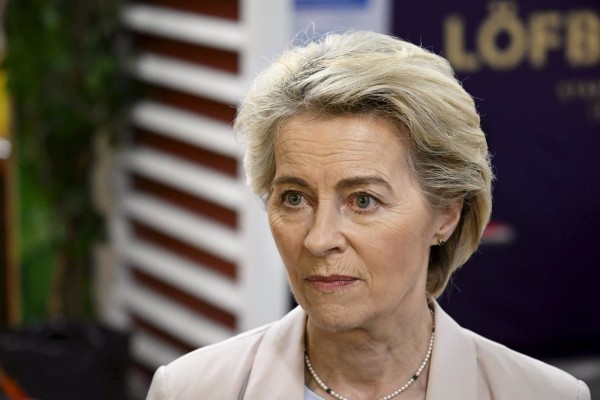 El PPE pide el apoyo a socialistas y liberales para que Von der Leyen repita como presidenta de Comisión Europea