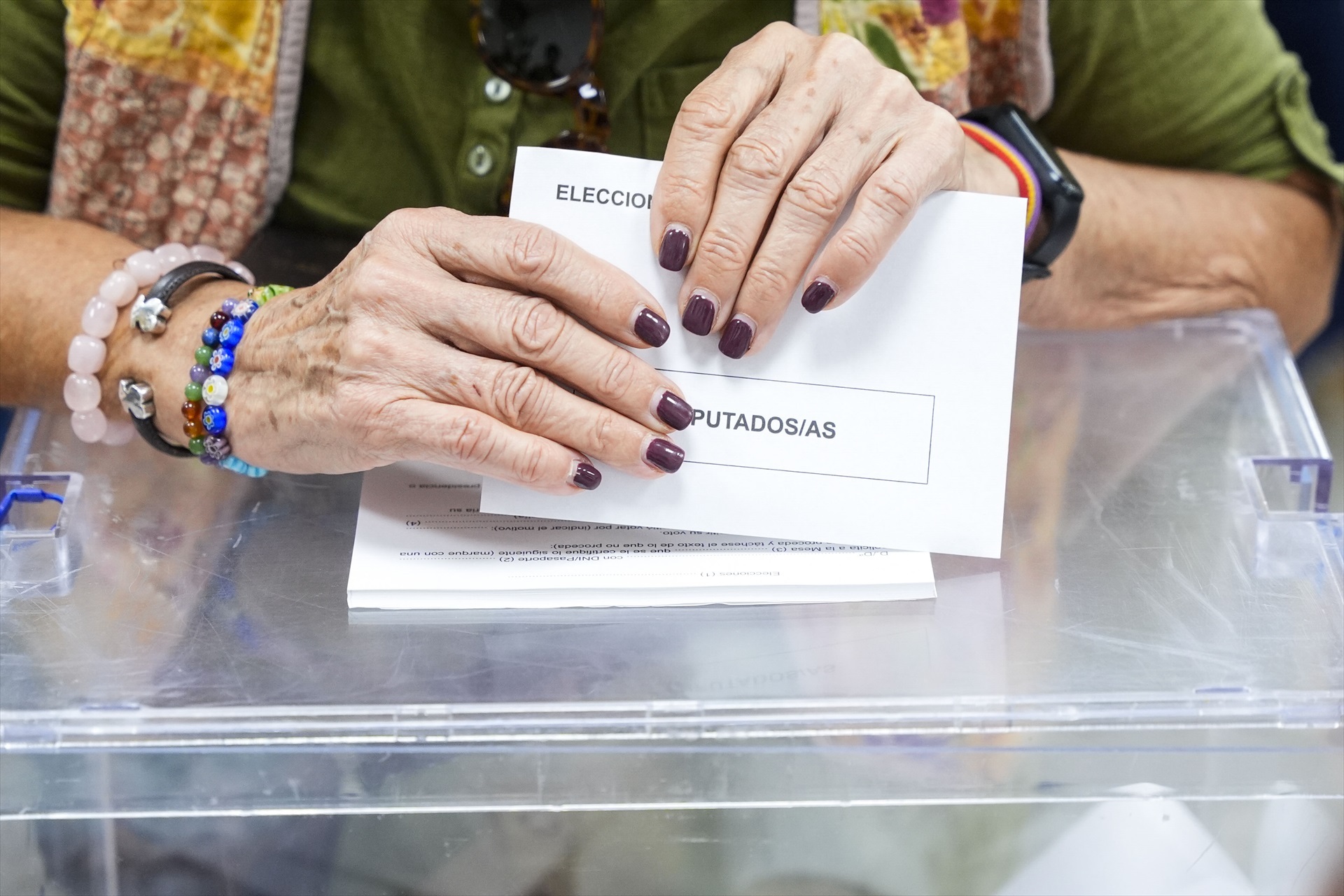La participación en las europeas en Castellón cae al 32,8% a las 14.00 horas, seis puntos menos