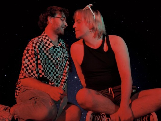 Mateo i Toni troben l'amor 'a les fosques' al Teatre Patraix