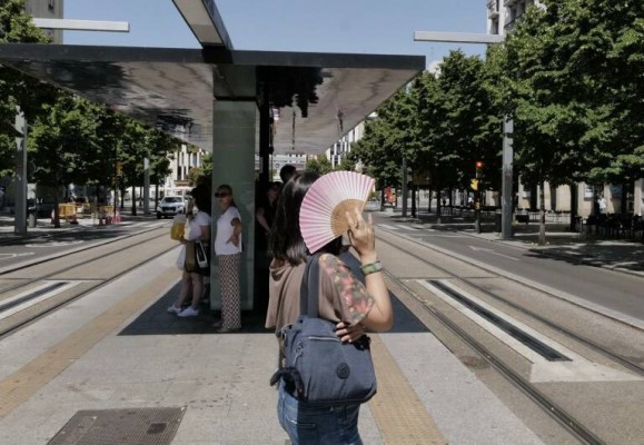 Sensación de debilidad, cansancio, vértigo y cefaleas, consecuencias de las altas temperaturas

